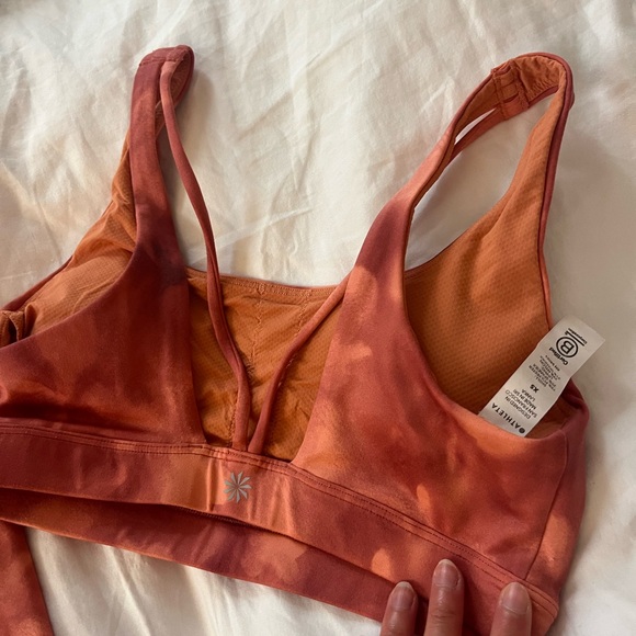 Athleta Matching Workout Set - Picture 3 of 6